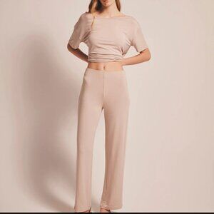 Naadam Soft Touch Everywhere Pant, Medium, NWT